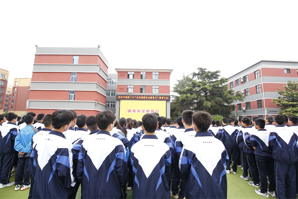 咸阳市高新一中多形式开展国家安全教育活动