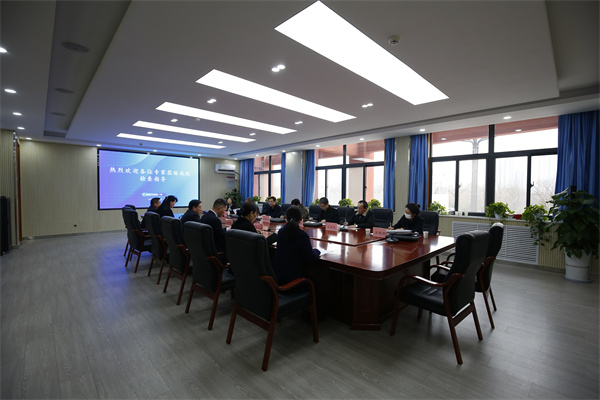 考核促提升 合力再出发——秦都区中小学考核评价专家组对咸阳市高新一中初中部进行考评
