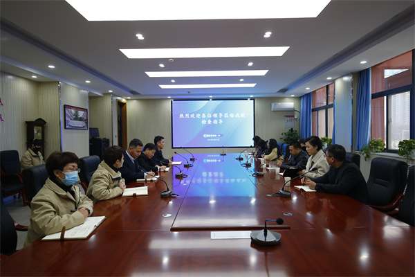 咸阳市关工委莅临咸阳市高新一中调研指导“少年硅谷”项目运行情况