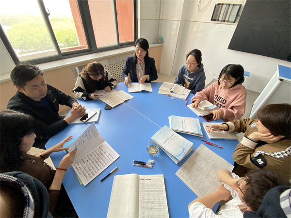 不忘初心求突破 凝心聚智备中考——咸阳市高新一中初中数学组召开2023中考研讨交流会