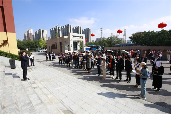 江城名师聚咸阳 校际交流促成长&mdash;&mdash;湖北省武汉市名师及骨干教师团队赴咸阳市高新一中参观交流