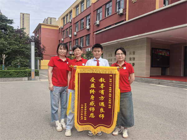 4eec80b37aae415a18f930a98e8ce80b.jpg